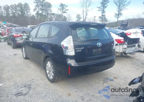 2013 Toyota Prius V Five z USA, uszkodzony, nr VIN JTDZN3EUXD3227108